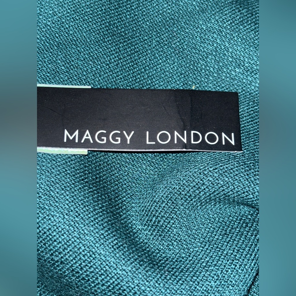 Maggy London Emerald Green Bell Sleeve Sheath Dress Size L NWT Holiday Party‎ - Picture 8 of 10